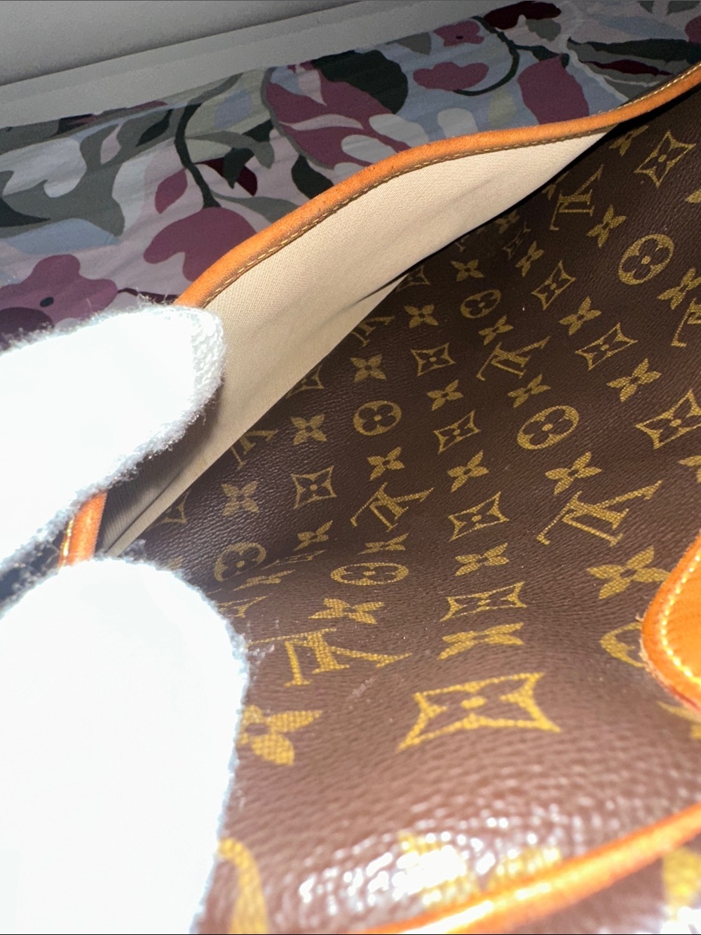 Louis Vuitton Deauville - Picture 10 of 14